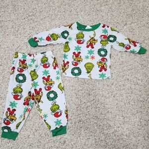 Dr. Seuss Grinch Christmas Pajama Set